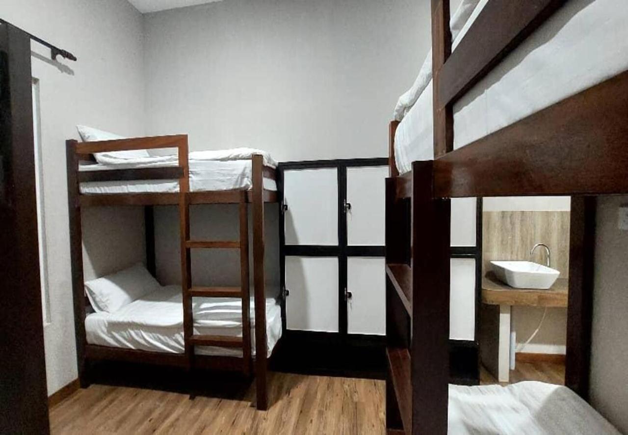 Santiri Island Resort Semporna Kültér fotó